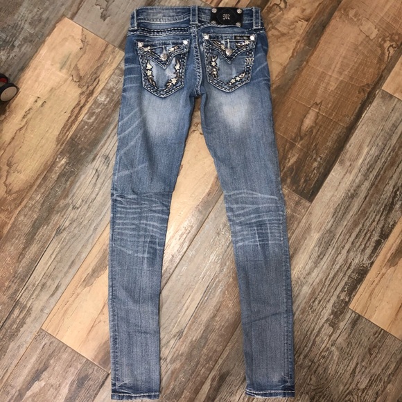 Miss Me Jeans - Picture 2 of 4